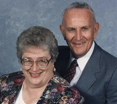 Kenneth “Ken” Pascoe Johnston and Delores “Dee” Yvonne (Nohr) Johnston Burial Notice